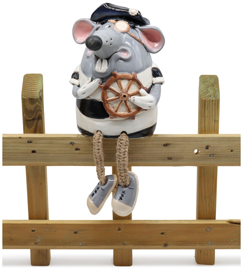 Garden stick mouse the captain