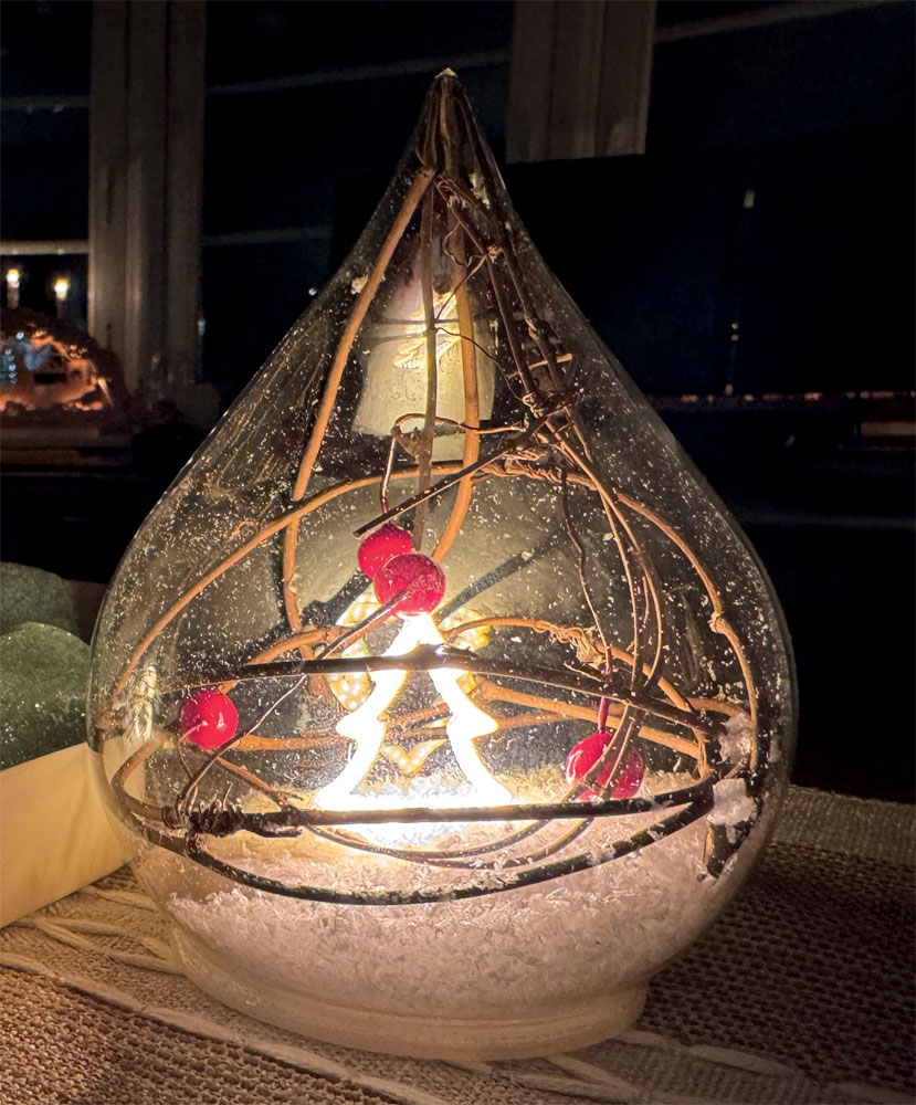 Glas-LED Lichtzapfen mit Tannenbaum
