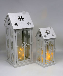 Laterne Haus mit Schnee
