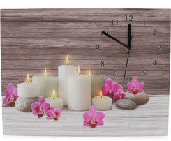 Wanduhr mit LED "Kerzen"