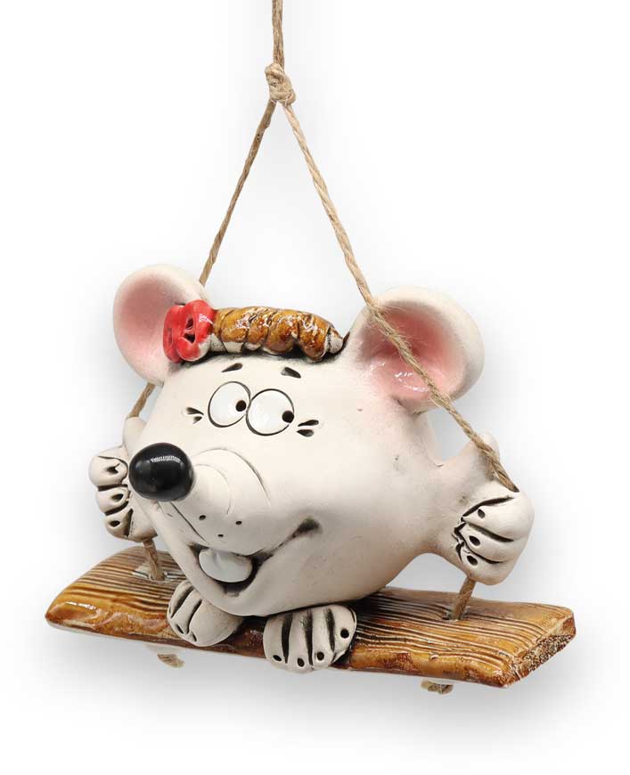 Pendant mouse on swing, 